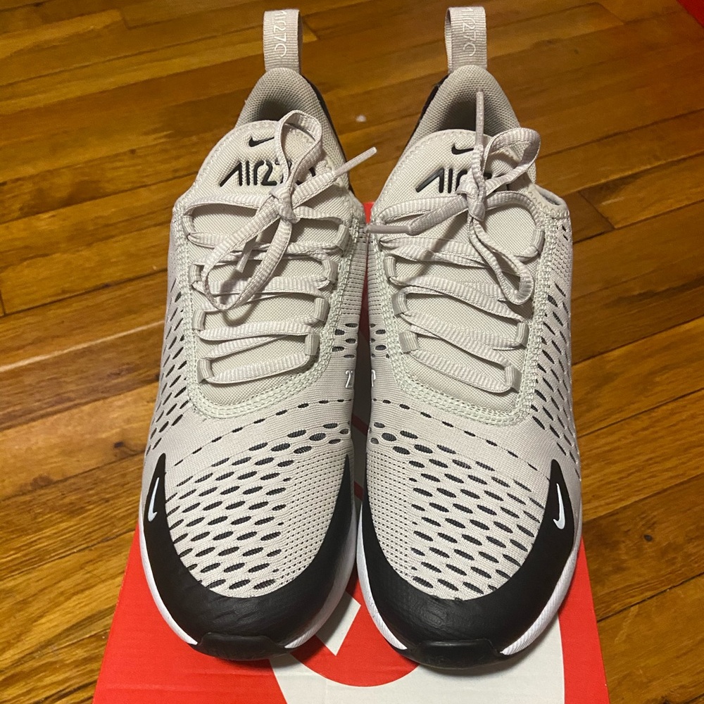 Nike Air Max 270